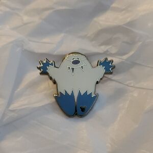 Disney Pin Hidden Yeti 6/6